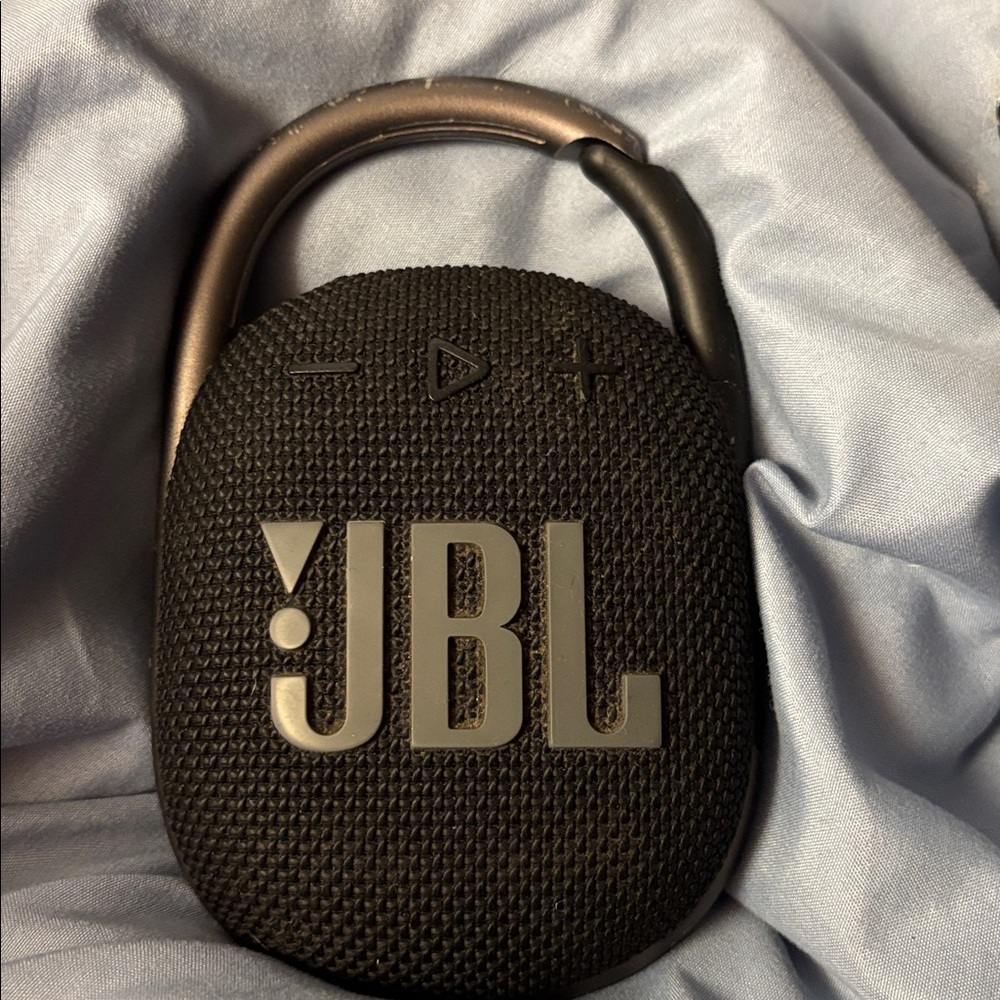 JBL 4 Black Clip-On Speaker